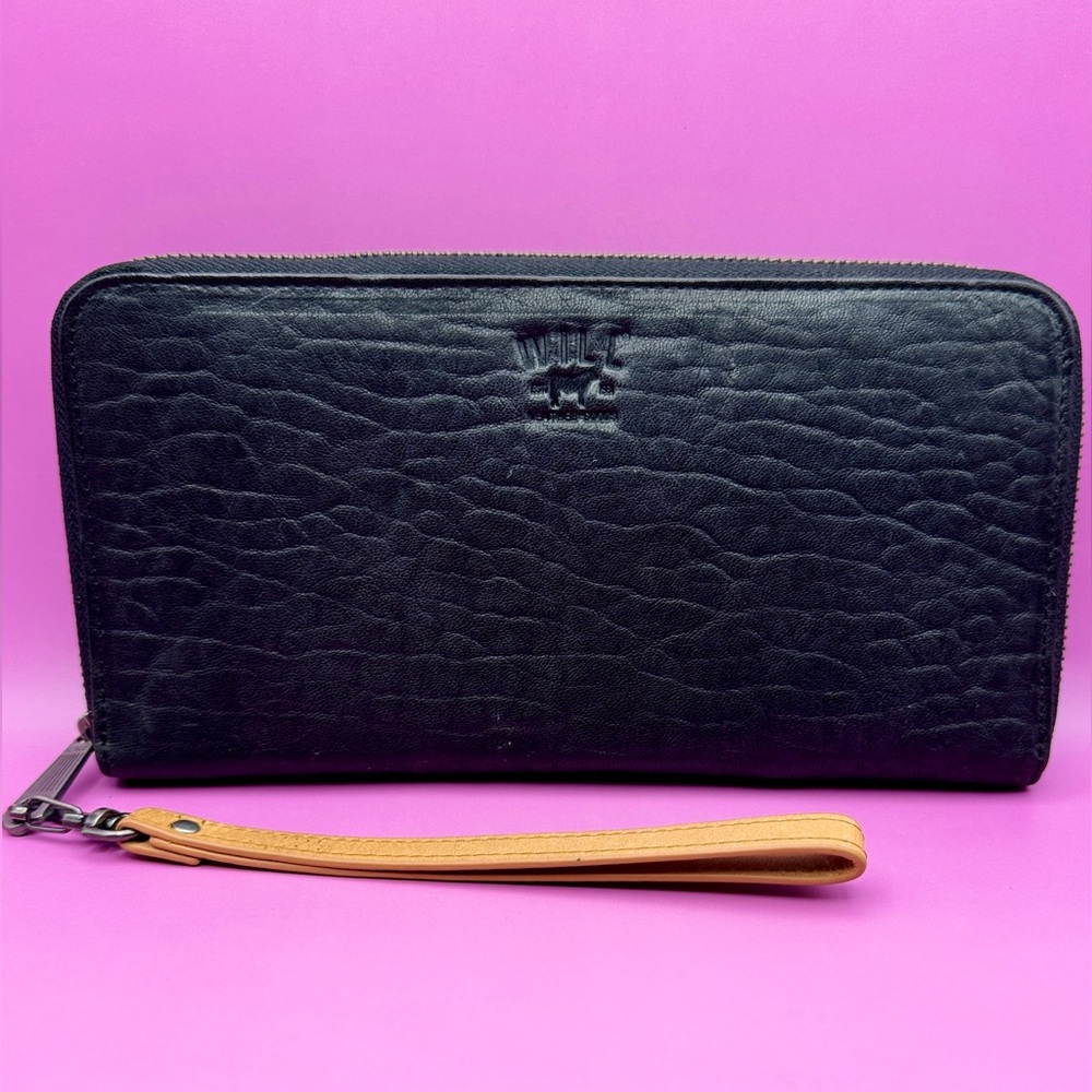 Will Leather Goods Black Zip Around Wallet w/Tan Interior & Strap, 9”x5”, NWOT